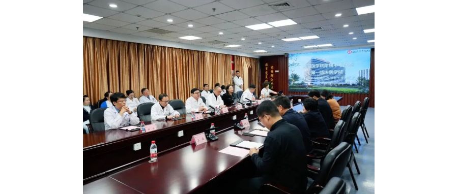 深圳k8com官网集团代表团前往沈阳医学院附属中心医院召开调研研讨，共同探寻生命健康产业合作新机遇